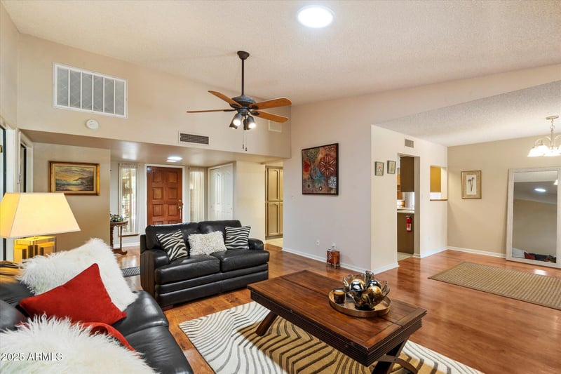 14242 9th St, Phoenix, AZ 85022