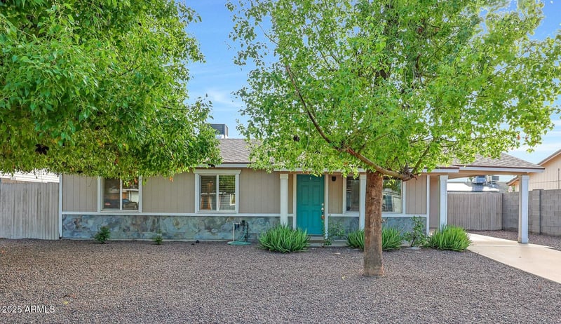 14247 37th Pl, Phoenix, AZ 85032