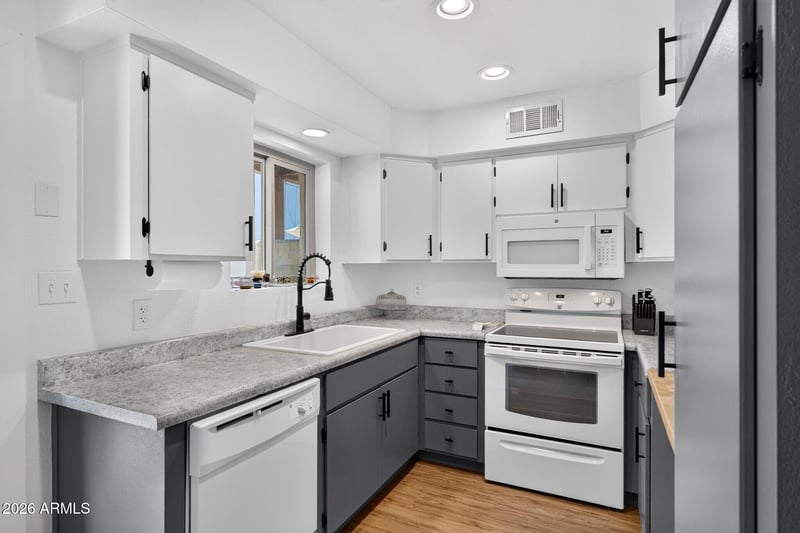 1425 E Desert Cove Ave #3, Phoenix, AZ 85020
