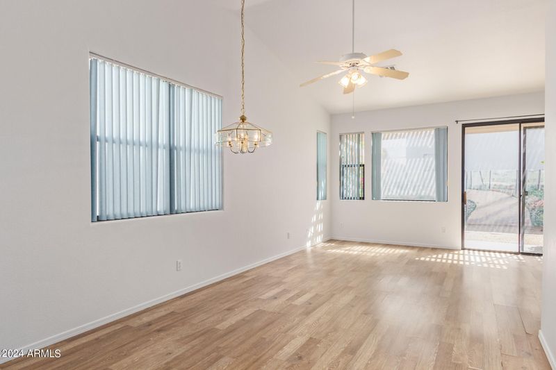 1425 S Lindsay Rd #60, Mesa, AZ 85204