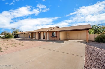 1425 Sequoia Dr, Phoenix, AZ 85027