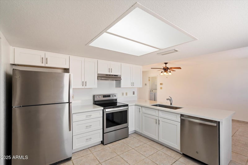 1425 Sequoia Dr, Phoenix, AZ 85027