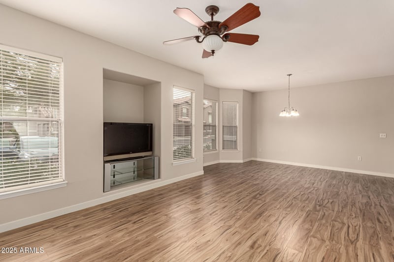 14250 Wigwam Blvd #2111, Litchfield Park, AZ 85340