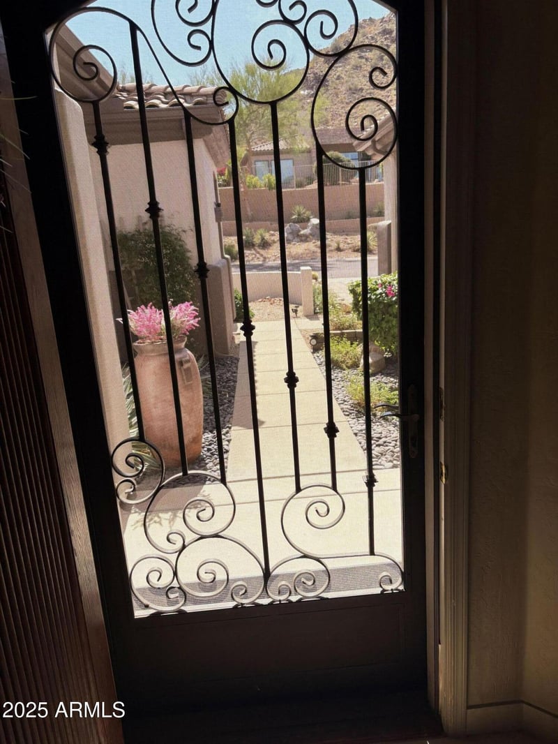 14253 Honeysuckle Dr, Fountain Hills, AZ 85268