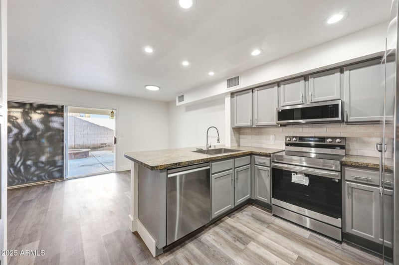 14254 23rd Pl, Phoenix, AZ 85022