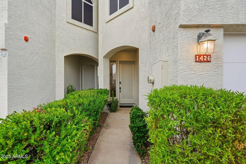 1426 Coral Reef Dr, Gilbert, AZ 85233