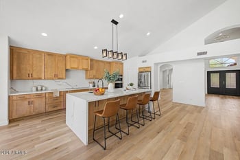 1426 E Amberwood Dr, Phoenix, AZ 85048