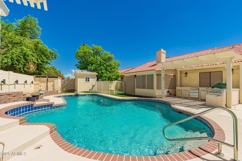 1426 Redfield Rd, Gilbert, AZ 85234