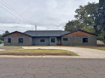 1426 Royal Palm Rd, Phoenix, AZ 85021