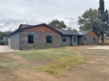 1426 Royal Palm Rd, Phoenix, AZ 85021