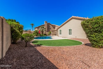 1427 Amanda Ln, Tempe, AZ 85284