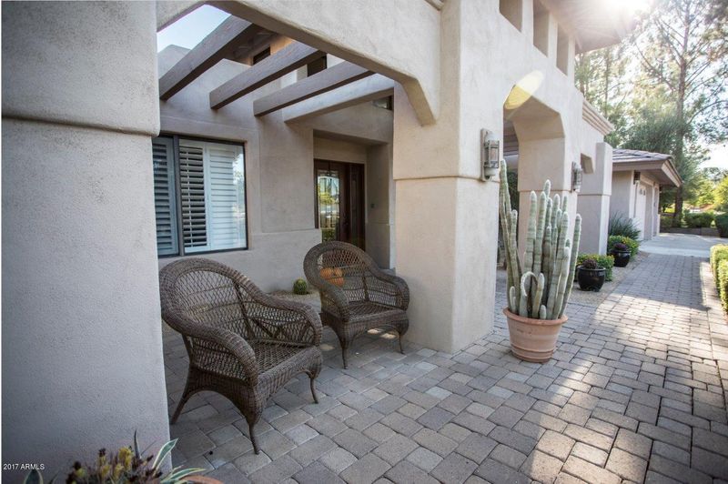 1427 E Myrna Ln, Tempe, AZ 85284
