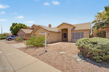 1427 W South Fork Dr, Phoenix, AZ 85045