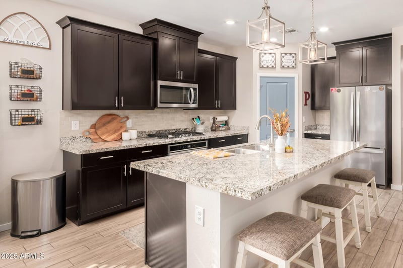 14271 Surrey Dr, Surprise, AZ 85379