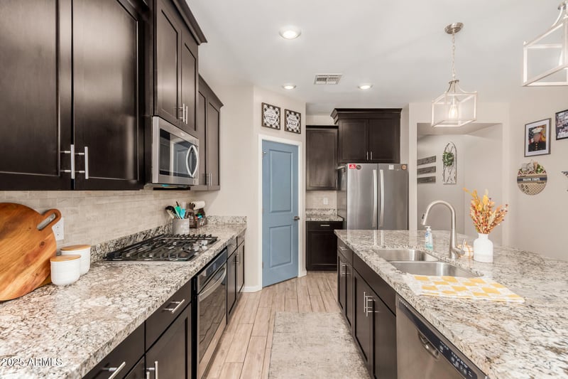 14271 Surrey Dr, Surprise, AZ 85379
