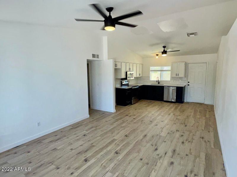 1428 E Carter Rd, Phoenix, AZ 85042