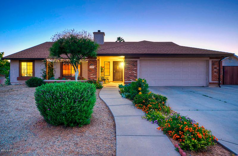 1428 S Norwalk Cir, Mesa, AZ 85206