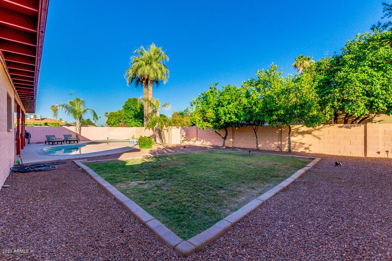 1429 E Watson Dr, Tempe, AZ 85283