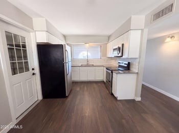 1430 E Flossmoor Ave, Mesa, AZ 85204