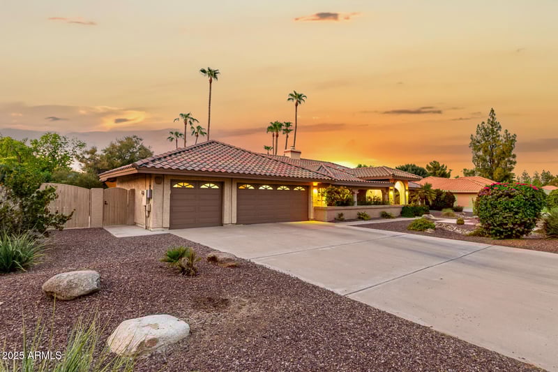 1430 Los Arboles Dr, Tempe, AZ 85284
