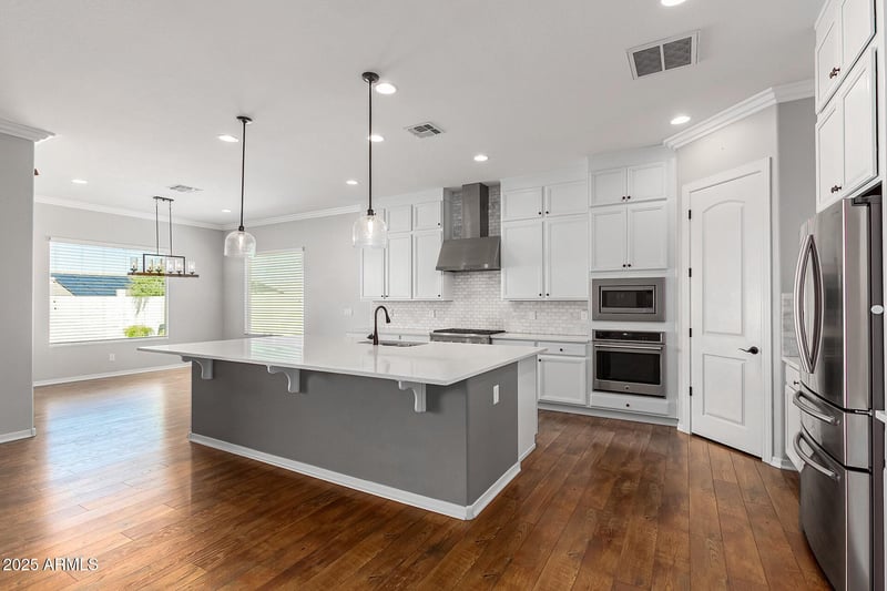 1430 Milada Dr, Phoenix, AZ 85042