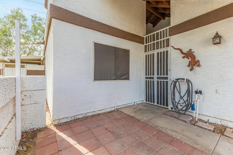 1430 N Dorsey Ln, Tempe, AZ 85288