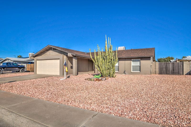 1430 W Renee Dr, Phoenix, AZ 85027