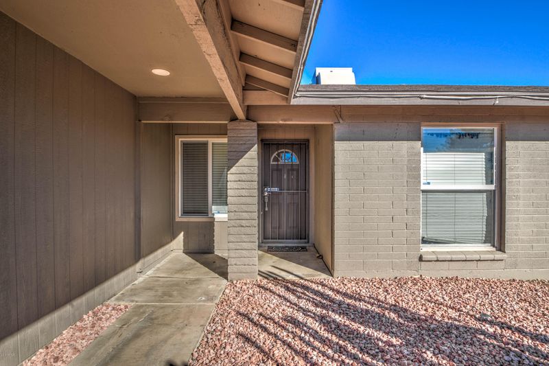 1430 W Renee Dr, Phoenix, AZ 85027