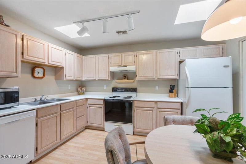 14300 Bell Rd #232, Surprise, AZ 85374