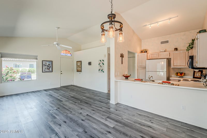 14300 Bell Rd #261, Surprise, AZ 85374