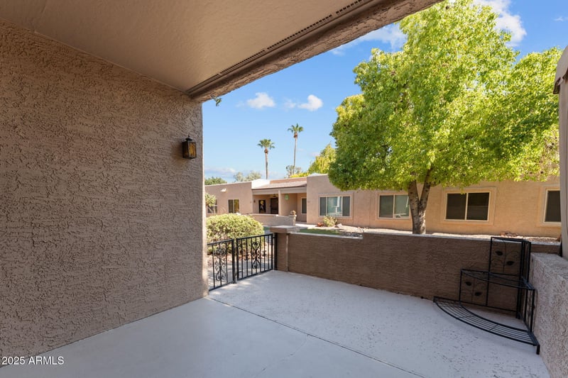 14300 Bell Rd #27, Surprise, AZ 85374