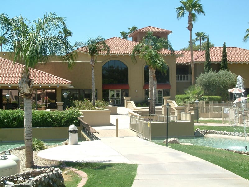 14300 Bell Rd #392, Surprise, AZ 85374