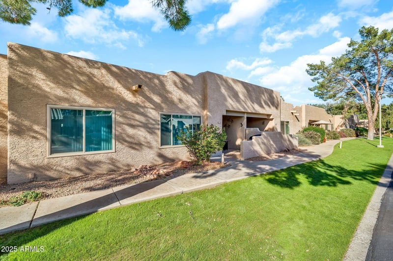 14300 Bell Rd #423, Surprise, AZ 85374