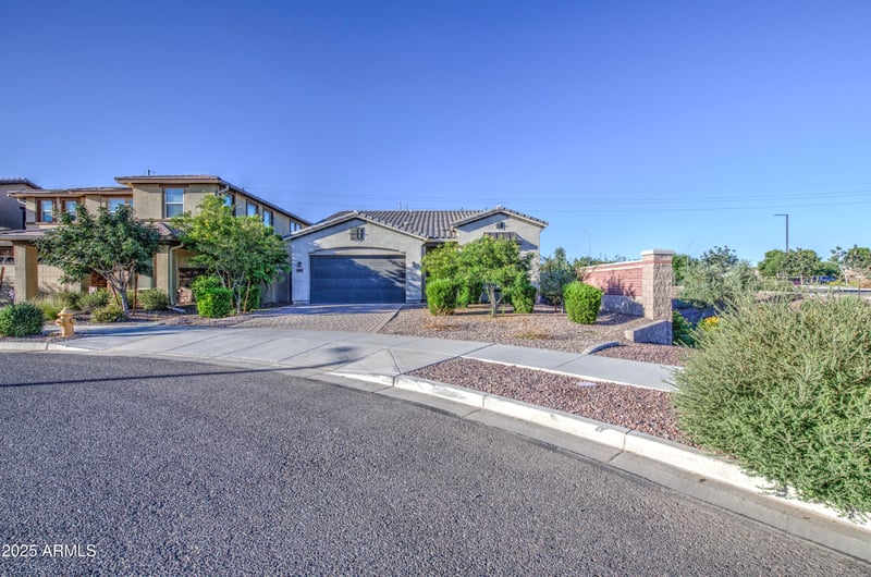 14300 Georgia Dr, Surprise, AZ 85379