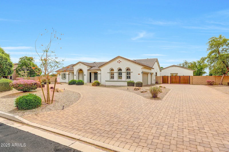 14303 Christy Dr, Surprise, AZ 85379