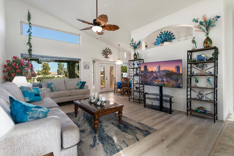 14306 Kiowa Trl, Surprise, AZ 85374