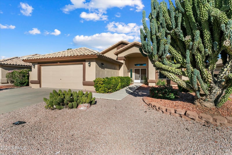 14306 Kiowa Trl, Surprise, AZ 85374