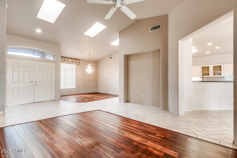14306 Las Brizas Ln, Sun City West, AZ 85375