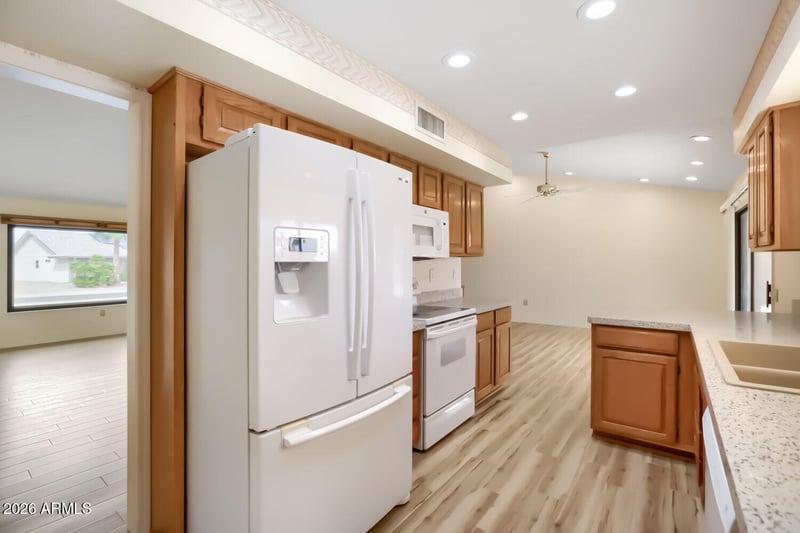 14313 W Yukon Dr, Sun City West, AZ 85375
