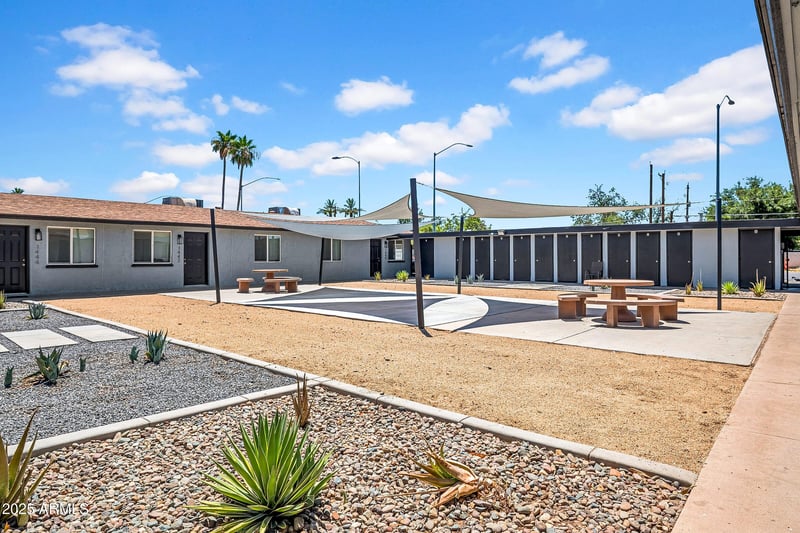 1432 E Broadway Rd, Mesa, AZ 85204