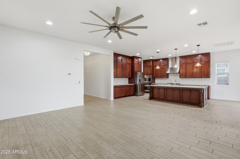 1432 E Pedro Rd, Phoenix, AZ 85042