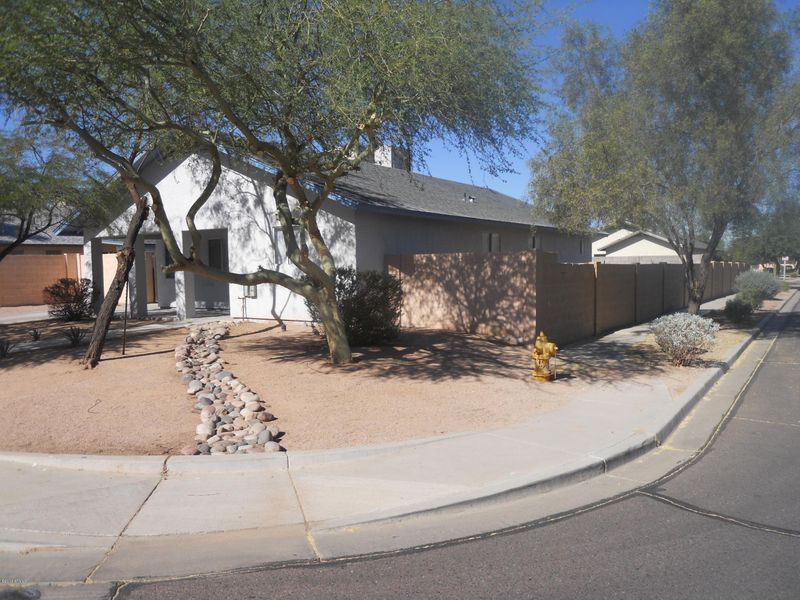 1432 E St Charles Ave, Phoenix, AZ 85042