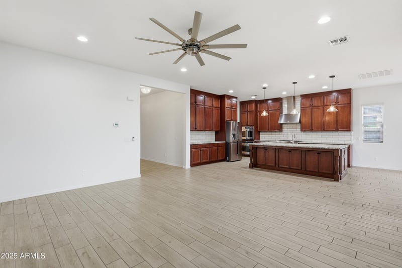 1432 Pedro Rd, Phoenix, AZ 85042