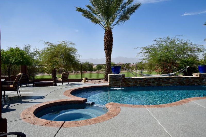 1433 W Saltsage Dr, Phoenix, AZ 85045