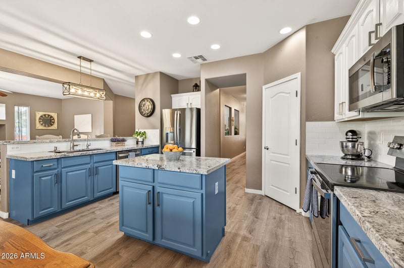 14332 174th Ln, Surprise, AZ 85388