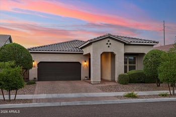 14334 Georgia Dr, Surprise, AZ 85379