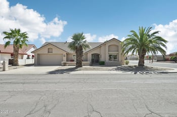 14337 Circle Ridge Dr, Sun City West, AZ 85375