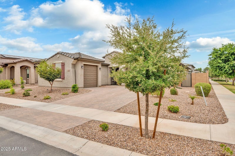 14338 Redfield Rd, Surprise, AZ 85379
