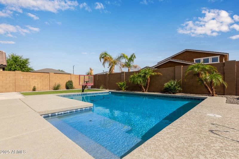 14339 Charter Oak Rd, Surprise, AZ 85379
