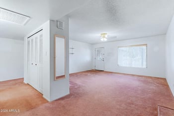 1434 Kerry Ln, Phoenix, AZ 85027